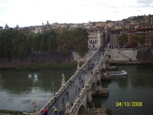 04 Ekim 2008, Tiber Nehri, Castel Sant'Angelo, Roma, Italya -01-