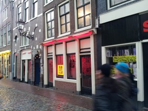 29 Kasim 2013 - De Wallen (Red Light District, Kırmızı Isik Bölgesi), Amsterdam, Hollanda -01-