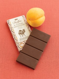 Dolfin - Milk Chocolate with Apricots