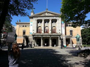 30 Temmuz 2016 - Ulusal Tiyatro (Nationaltheatret - National Theatre), Oslo, Norvec